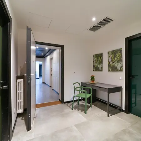 弗雷斯特里亚蒙蒂酒店 *